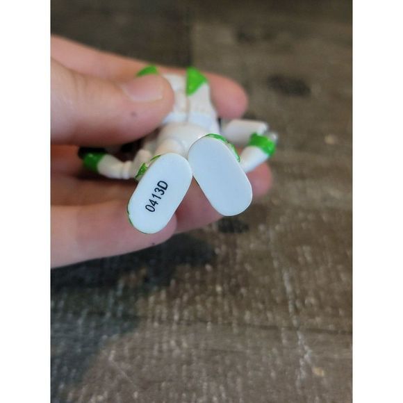 Toy Story Disney Pixar Buzz Lightyear astronaut toy figure - Picture 4 of 4